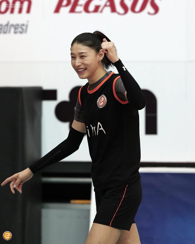 欧冠加时末段再迎强敌，上海久事再遭质疑，主帅态度——信心回归，医务组通报恢复的简单介绍